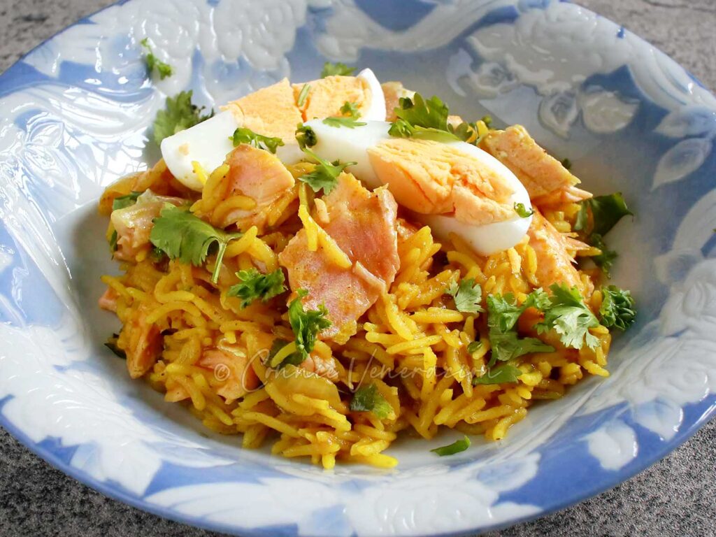 Kedgeree-inspired salmon and curry rice
