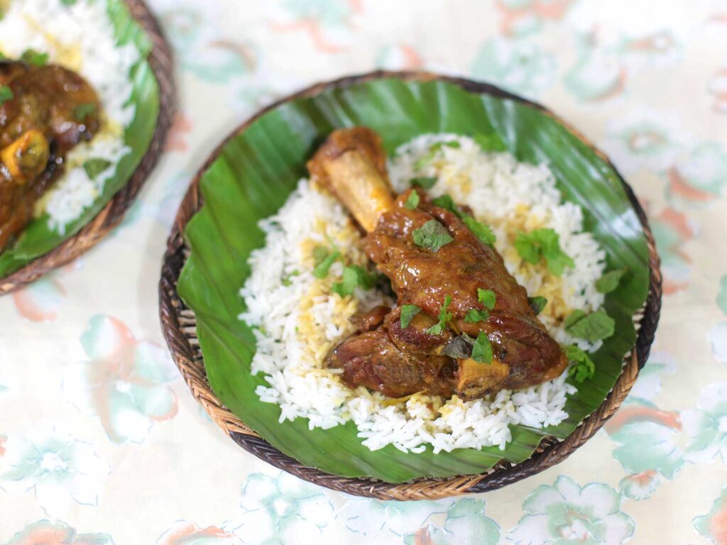 Lamb shank curry

