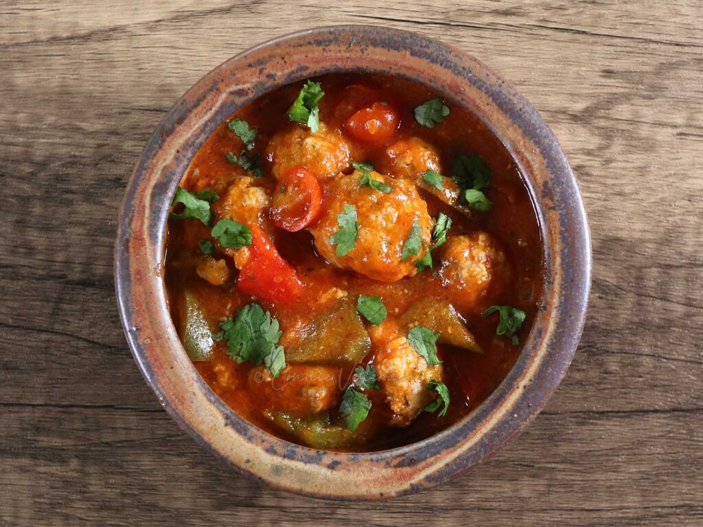 Mexican-style meatball (albondigas) soup
