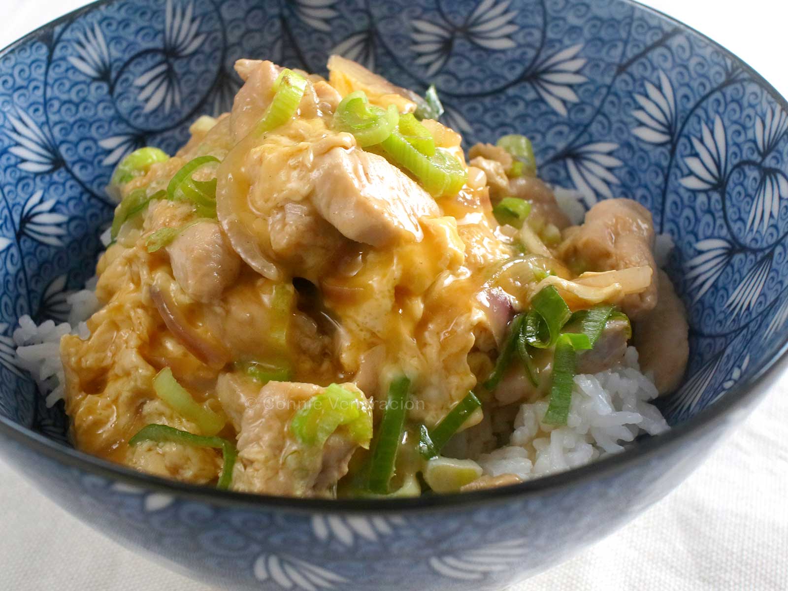 Japanese chicken and egg rice bowl (oyakodon)

