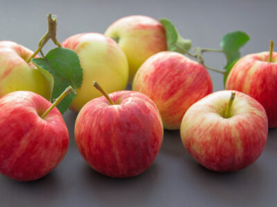 Red apples