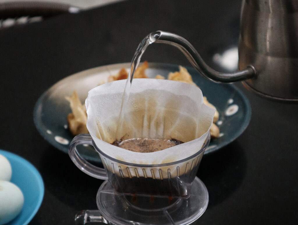 Gooseneck kettle
