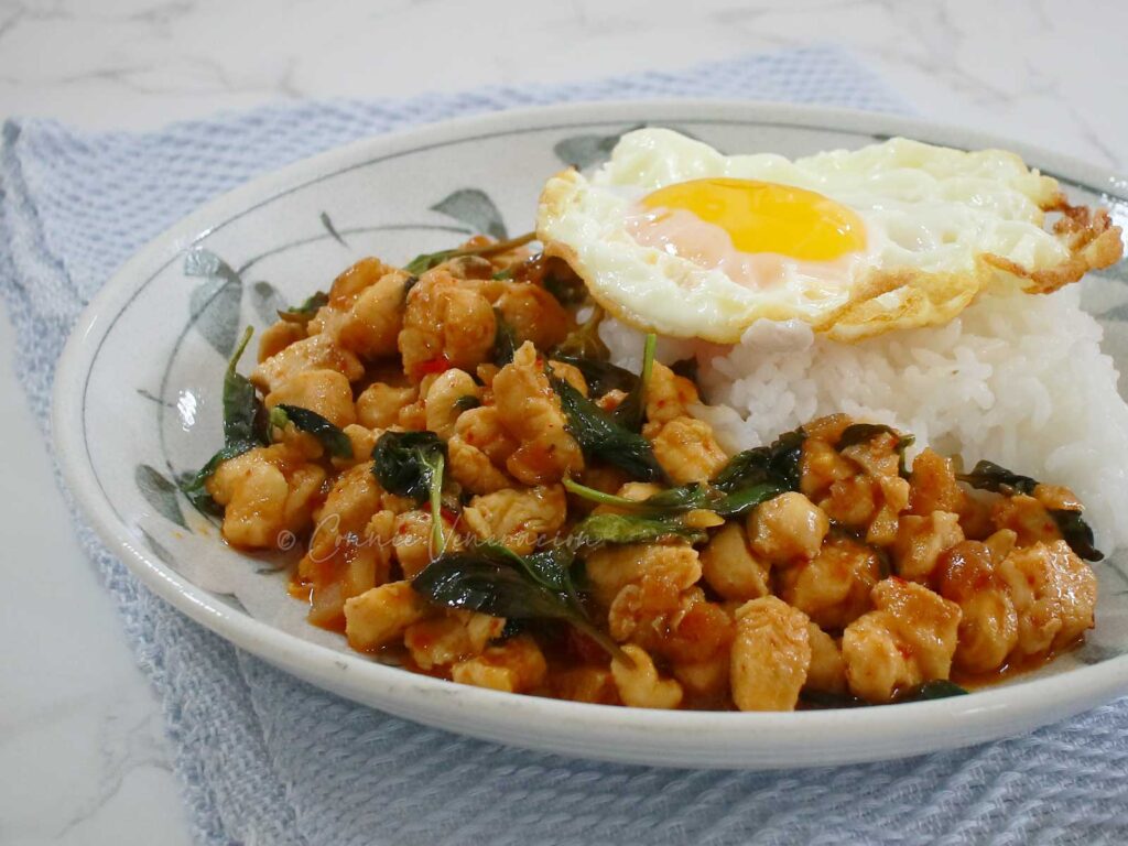 Thai basil chicken (pad kaphrao gai)