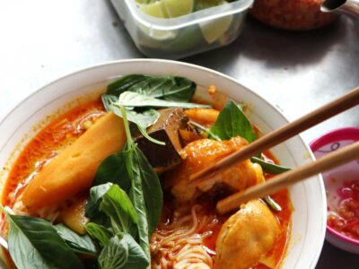 Bún cà-ri in Ho Chi Minh City, 2019